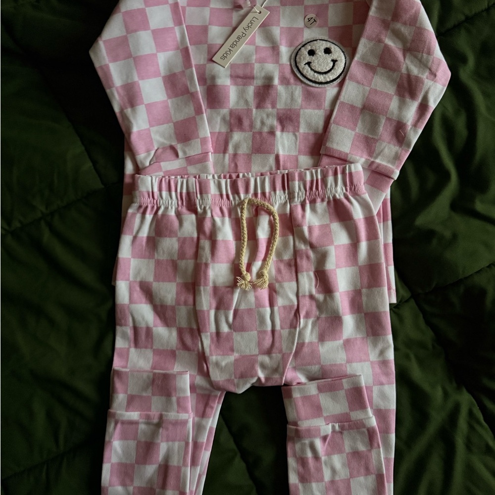 Checkered Smiley Set